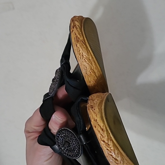 Italian Shoemakers Black Women's Wedge Sandals size 8 - Picture 8 of 11